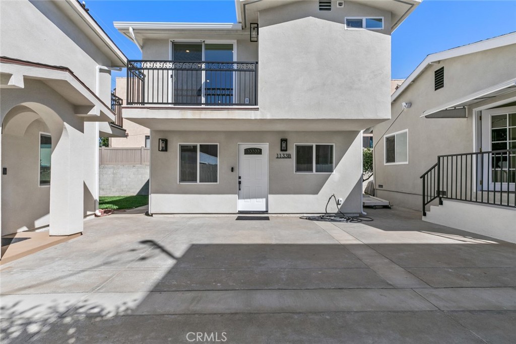 1133 B N Maryland Avenue Property Photo