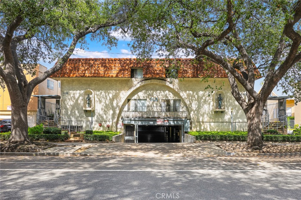 91204 Real Estate Listings Main Image