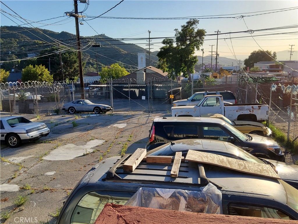 10021 Commerce Avenue Property Photo 7