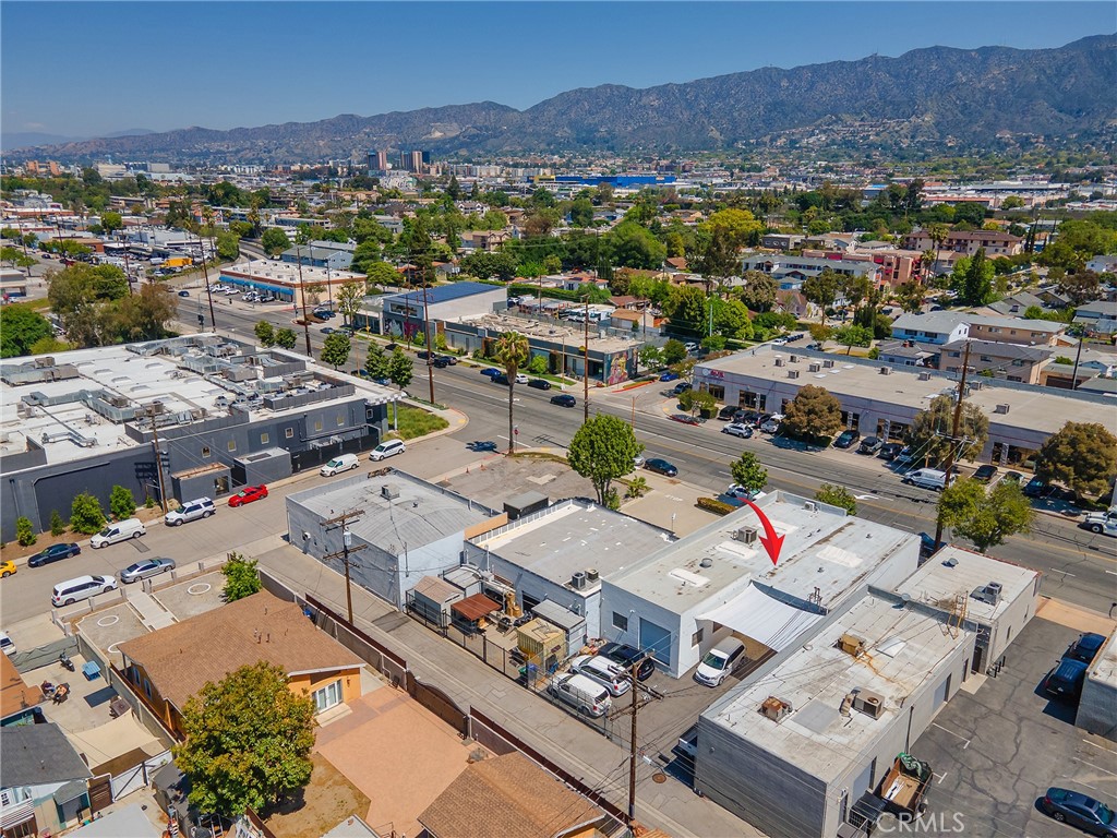 1812 Victory Boulevard Property Photo 34