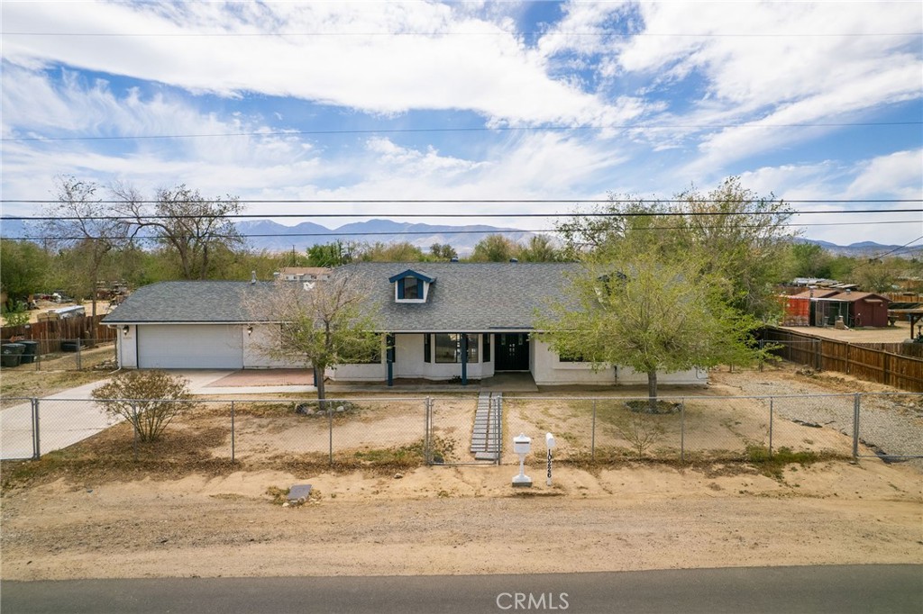 10226 E Avenue R12 Property Photo