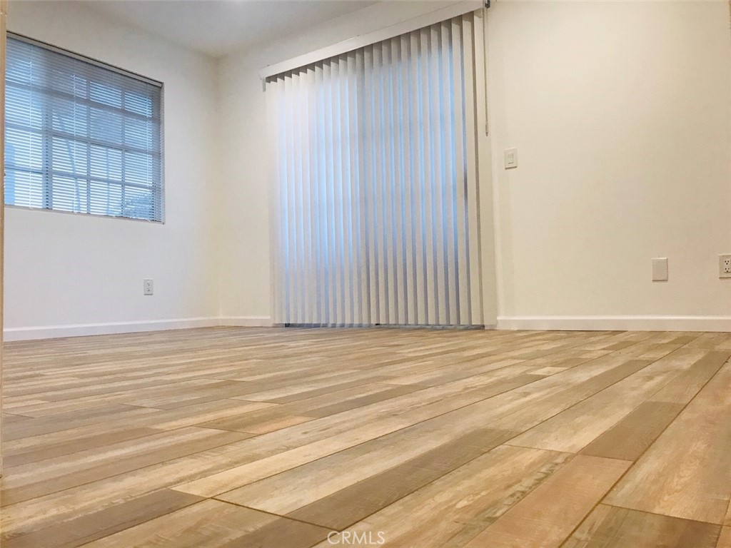 14253 Gilmore Street A Property Photo 11