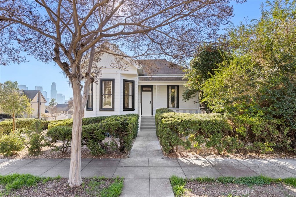 715 Douglas Street Property Photo 18