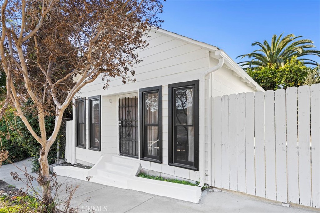 715 Douglas Street Property Photo 19