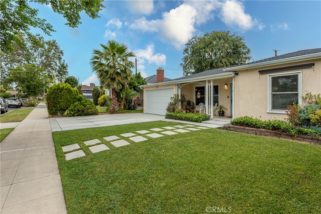 730 N Orchard Drive Property Photo 1