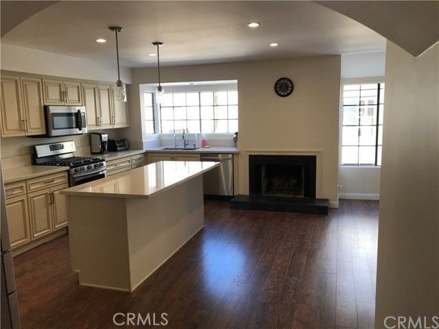 5701 Topanga Canyon Boulevard 2 Property Photo