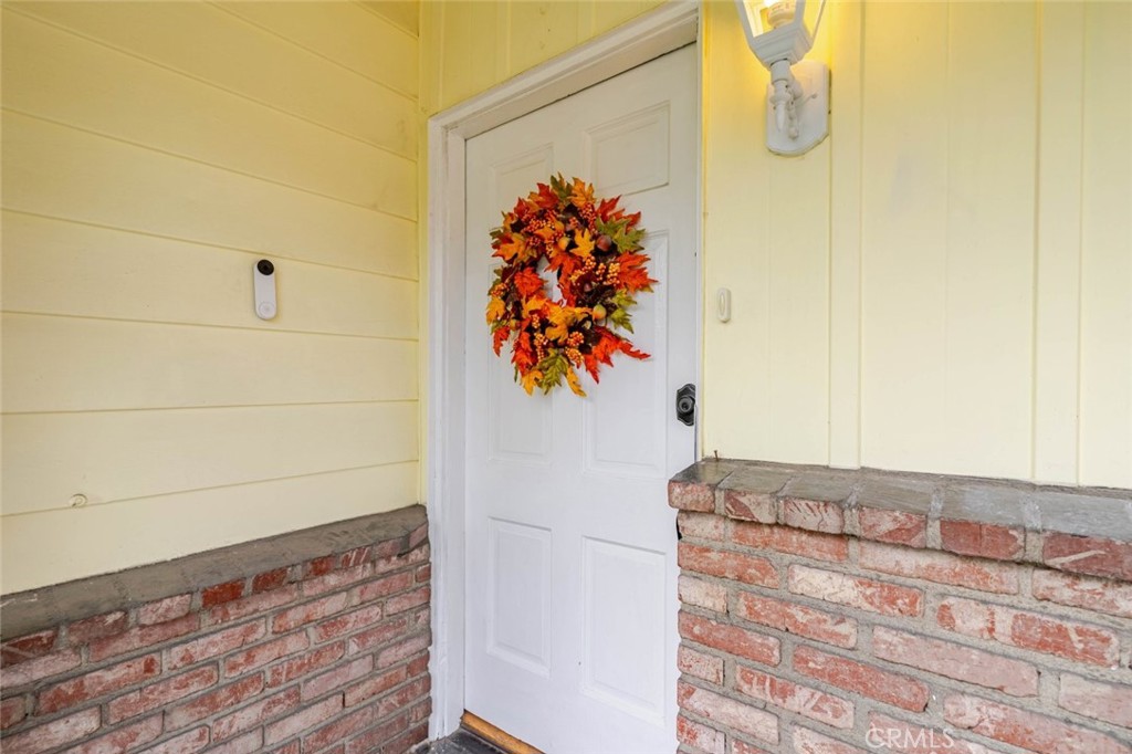 835 N Lincoln Street Property Photo 3