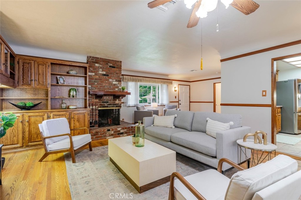 835 N Lincoln Street Property Photo 7