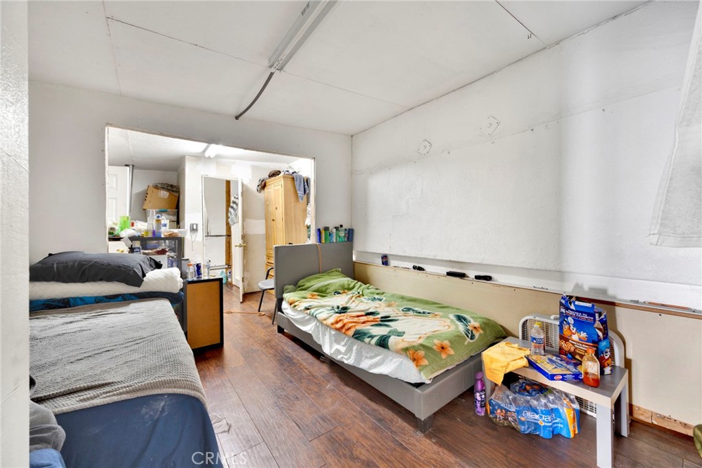 3226 N San Fernando Boulevard Property Photo 25