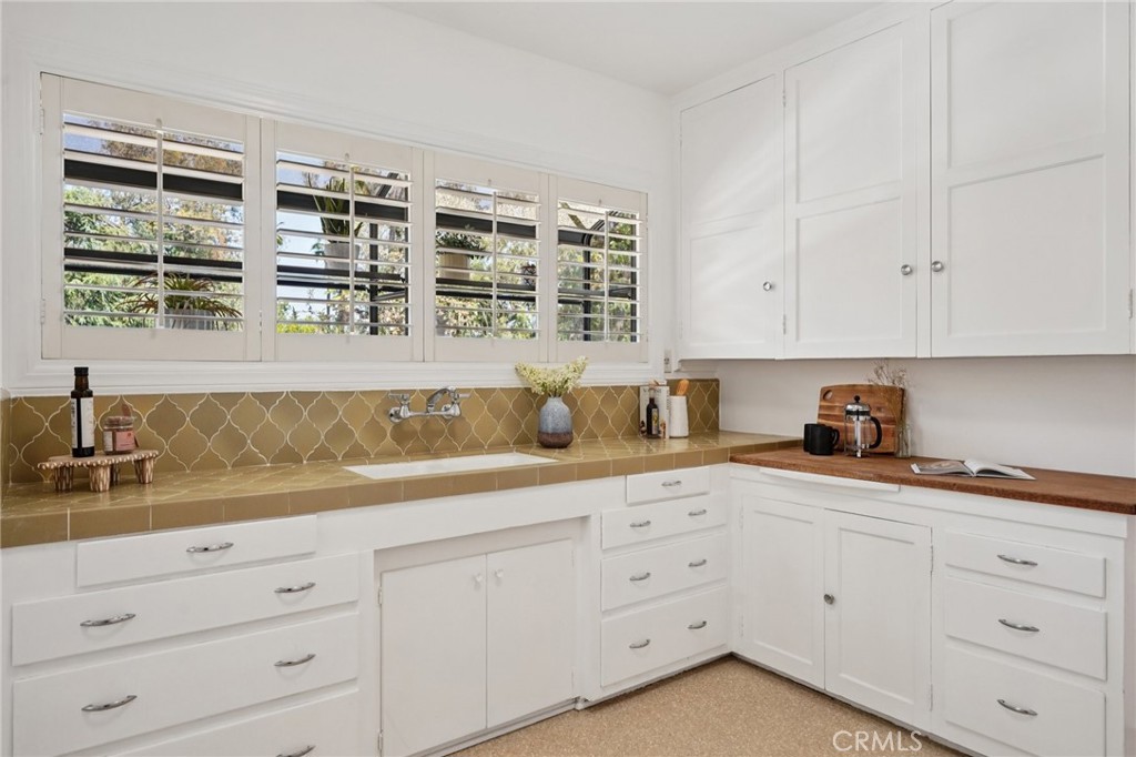 5337 La Roda Avenue Property Photo 15