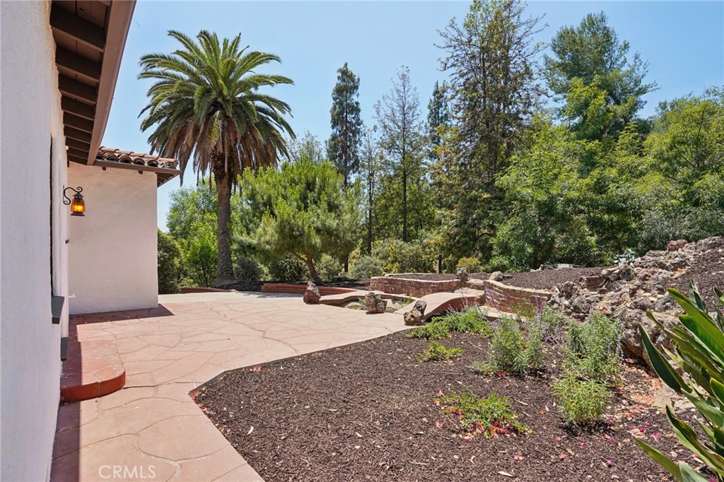 5337 La Roda Avenue Property Photo 32