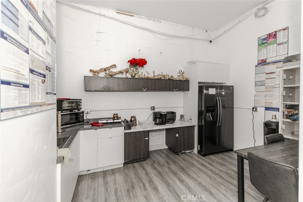 7246 Eton Avenue Property Photo 25