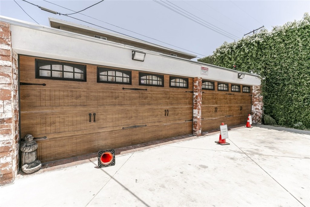 7246 Eton Avenue Property Photo 35