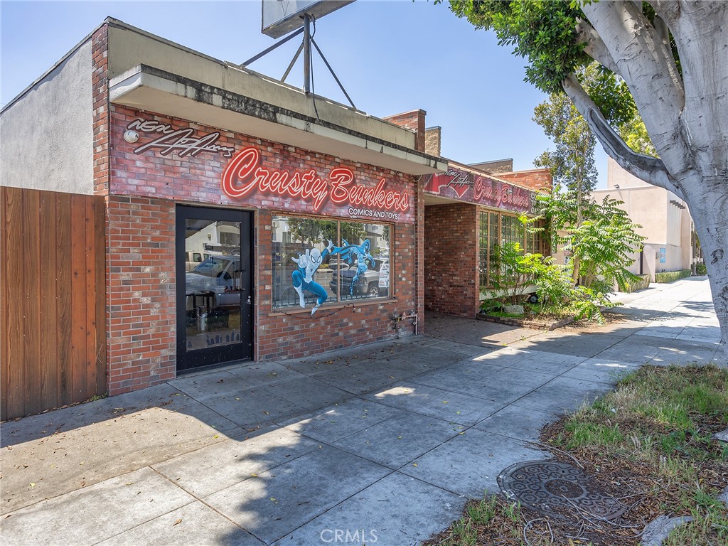 4708 4710 W Magnolia Boulevard Property Photo 1
