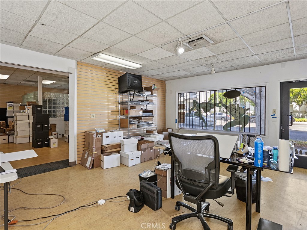4708 4710 W Magnolia Boulevard Property Photo 9