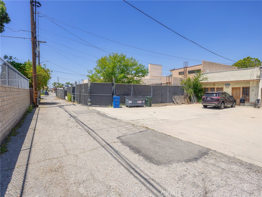 4708 4710 W Magnolia Boulevard Property Photo 24