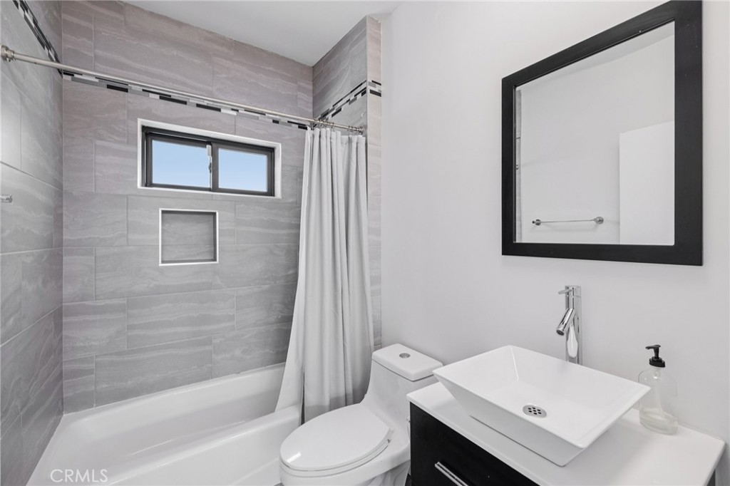 4834 Farquhar Street Property Photo 13
