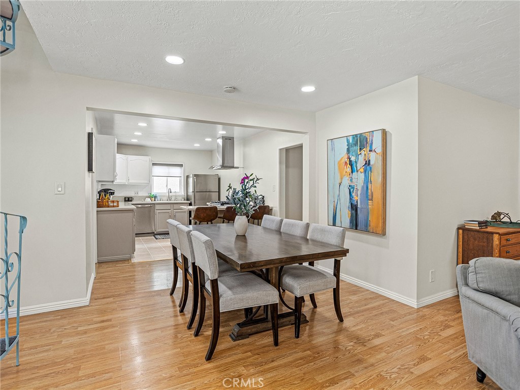 1234 N Pass Avenue Property Photo 9