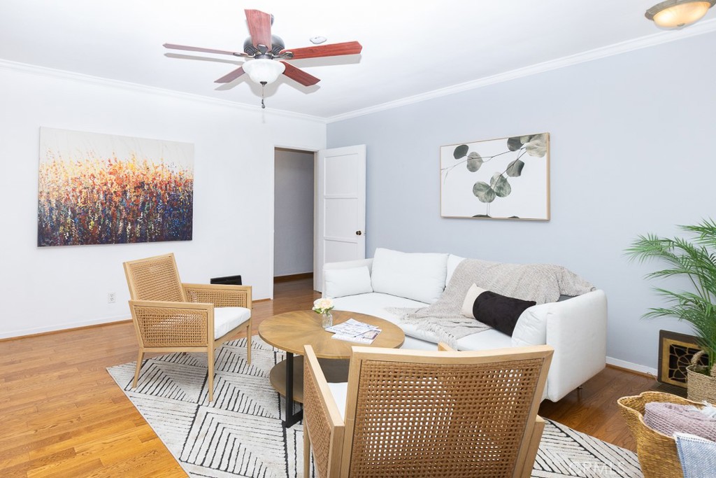 11559 Blix Street Property Photo 8