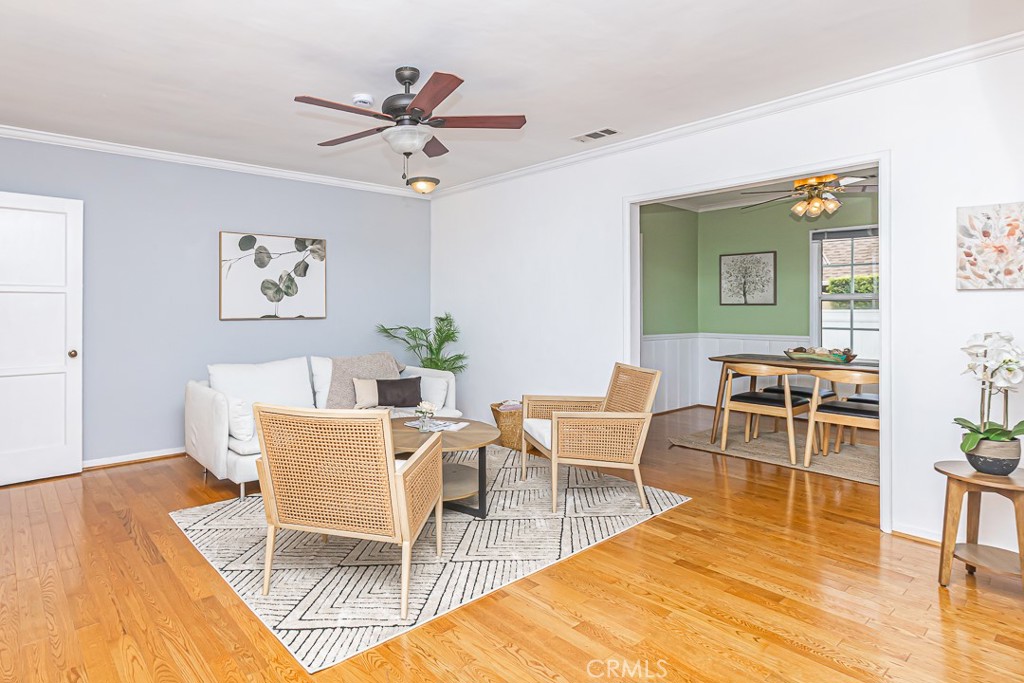 11559 Blix Street Property Photo 9