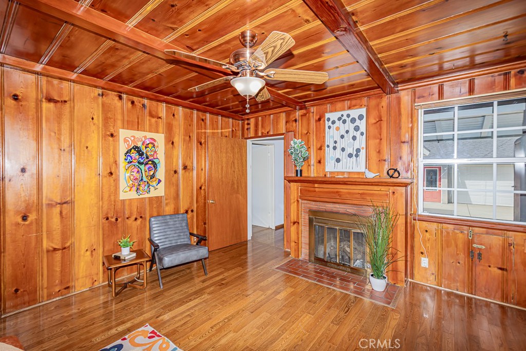11559 Blix Street Property Photo 16
