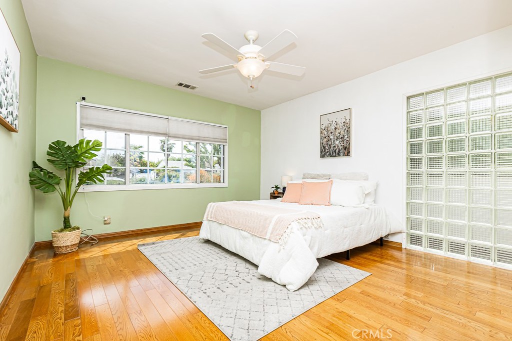 11559 Blix Street Property Photo 25