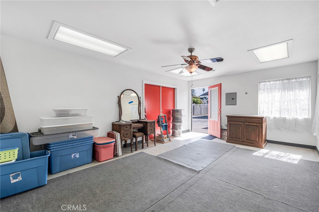 11559 Blix Street Property Photo 34