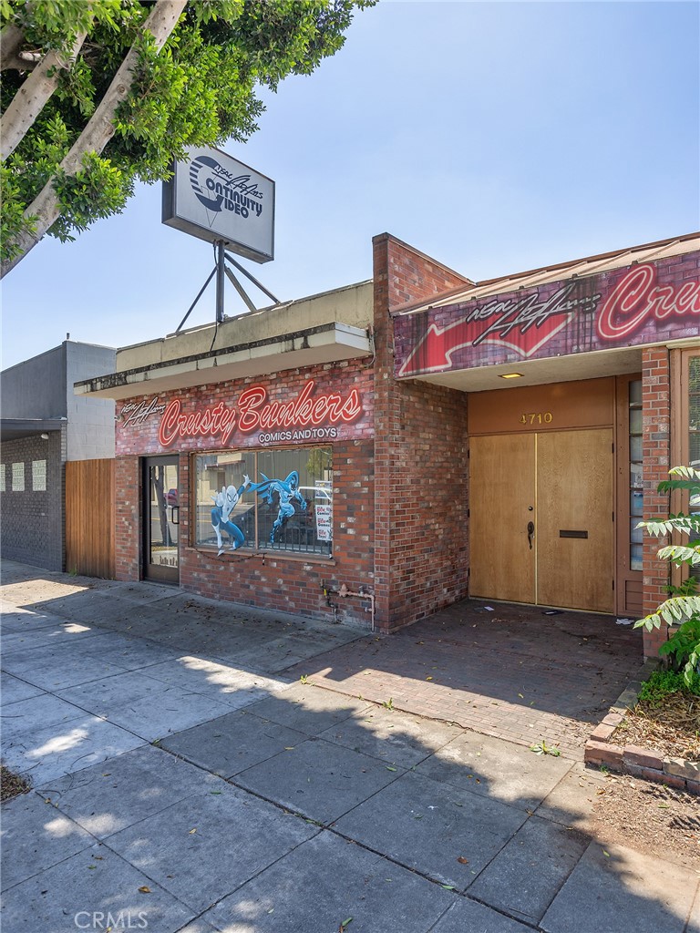 4710 W Magnolia Boulevard Property Photo 3