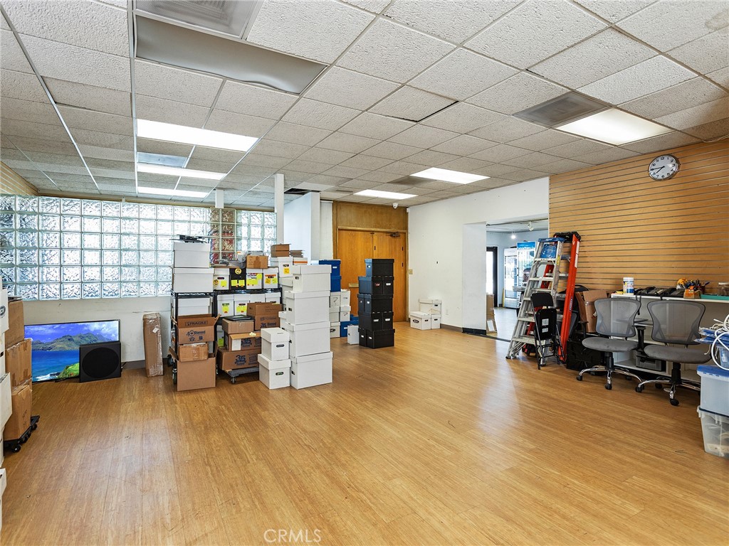 4710 W Magnolia Boulevard Property Photo 8