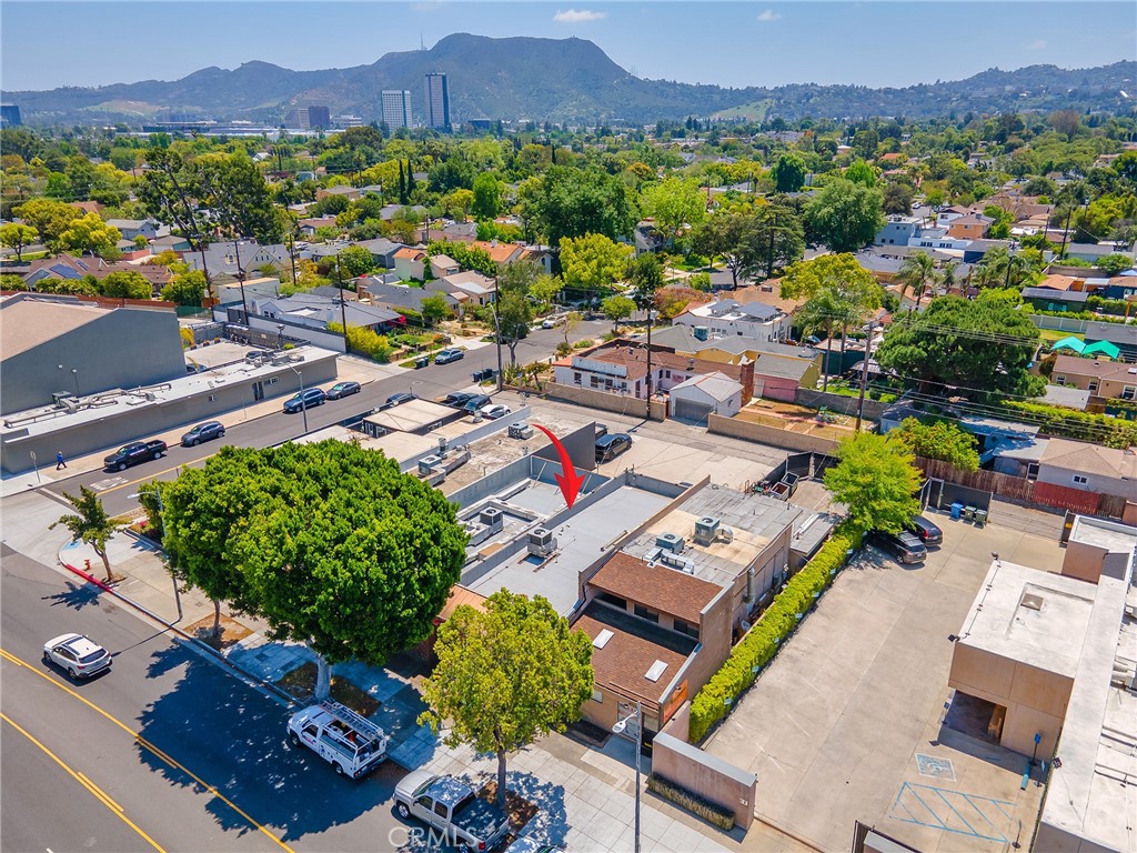 4710 W Magnolia Boulevard Property Photo 36
