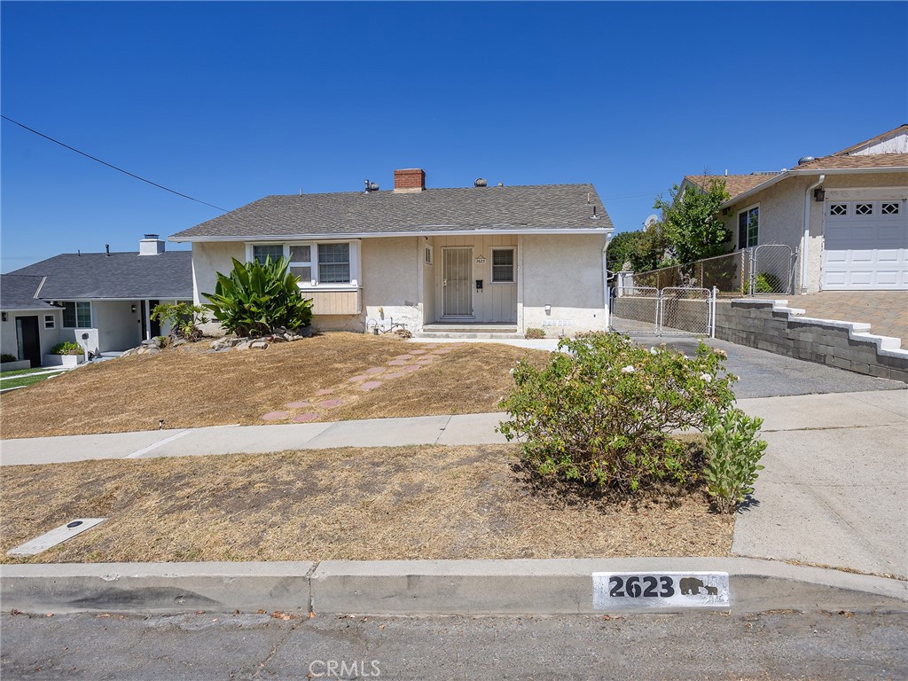 2623 N Parish Place Property Photo 1