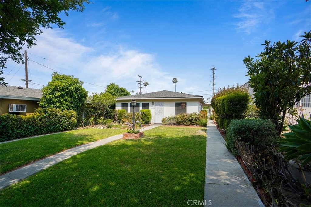 1213 Thompson Avenue Property Photo 1
