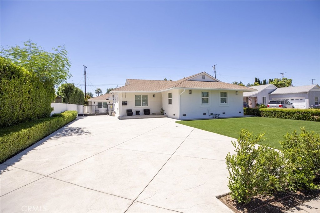15256 Clymer Street Property Photo 1