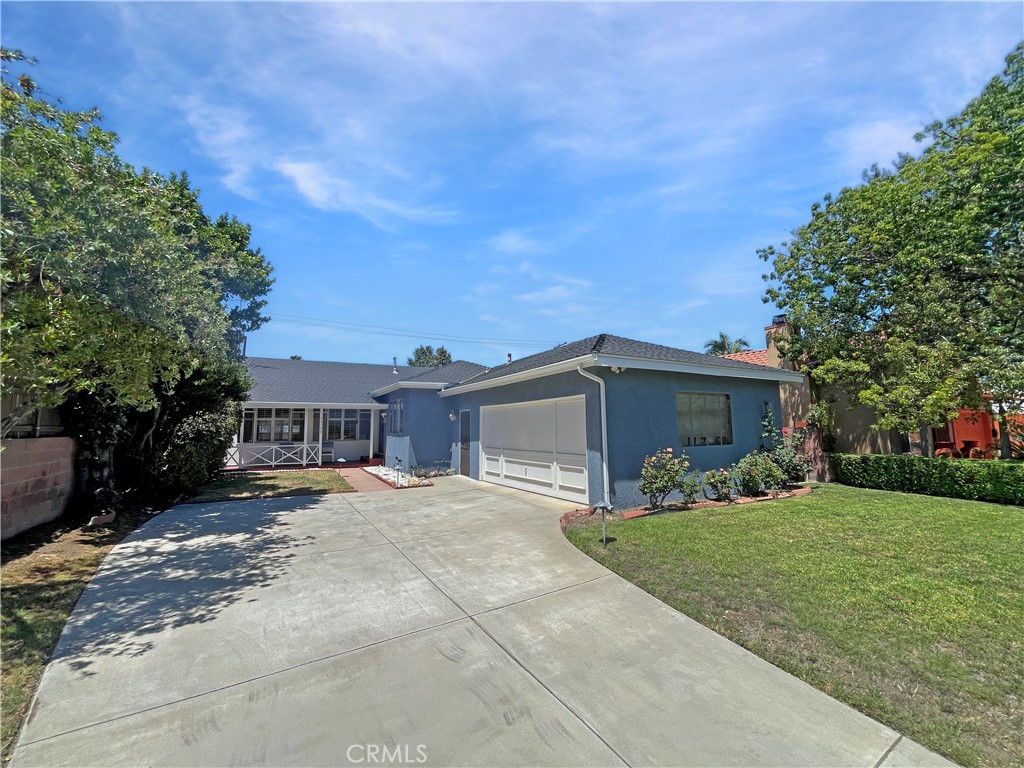 11753 Kling Street Property Photo 1