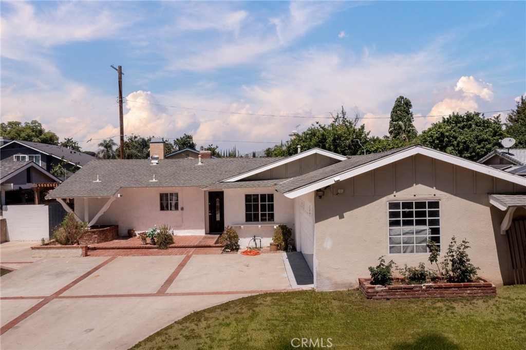 7729 Sedan Avenue Property Photo 1