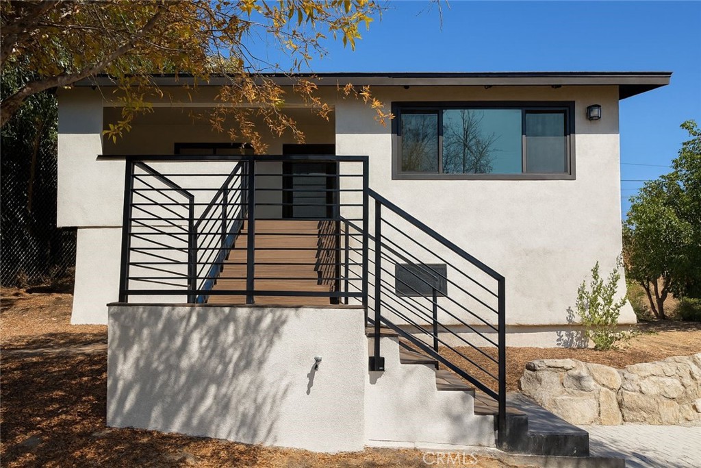 645 N Avenue 50 Property Photo 1