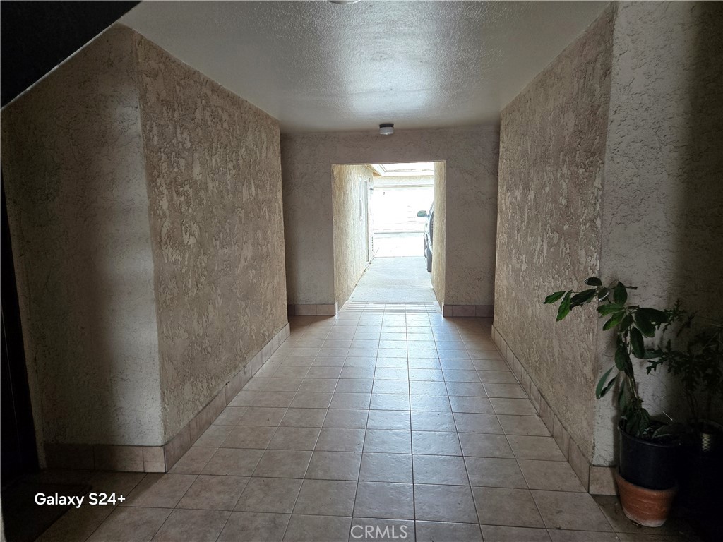 24522 Chestnut Property Photo 3
