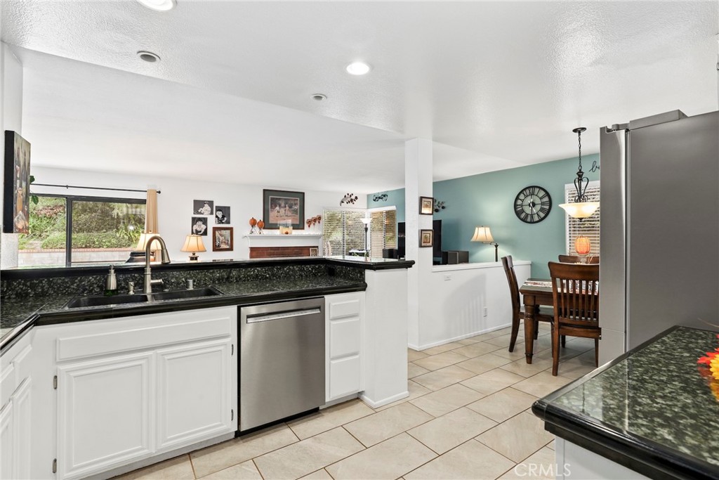 12401 Willow Forest Drive Property Photo 18