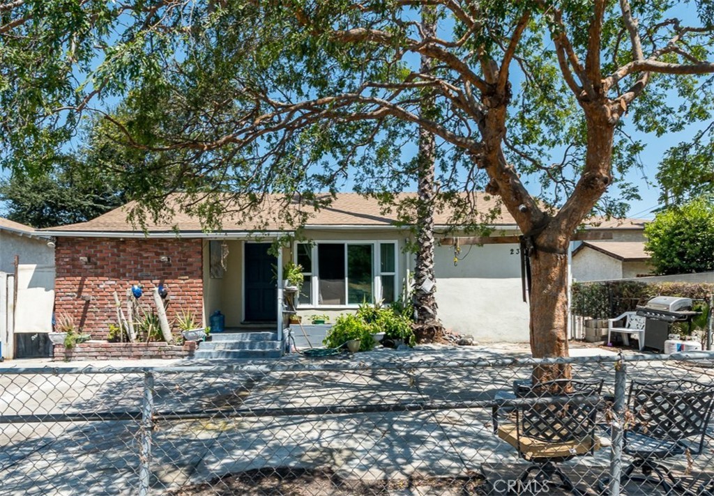 237 W Central Avenue Property Photo 2