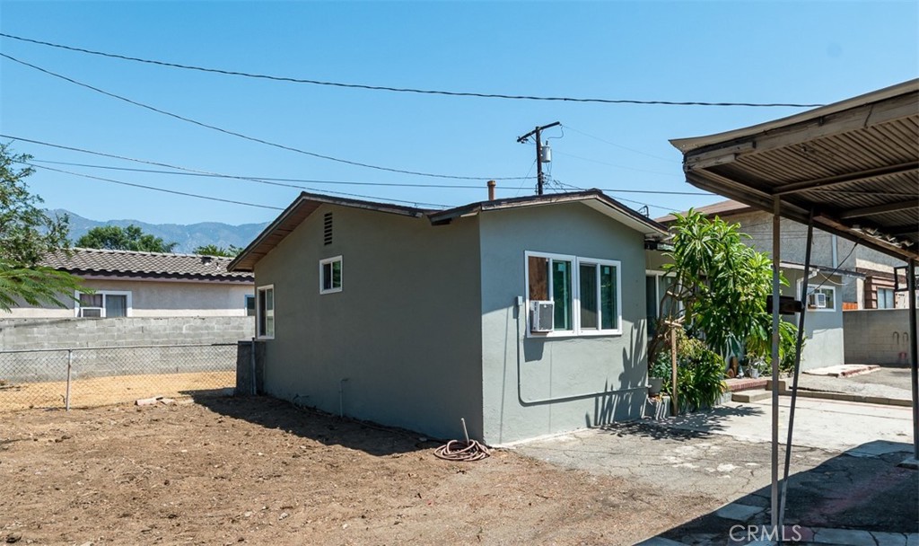 237 W Central Avenue Property Photo 5