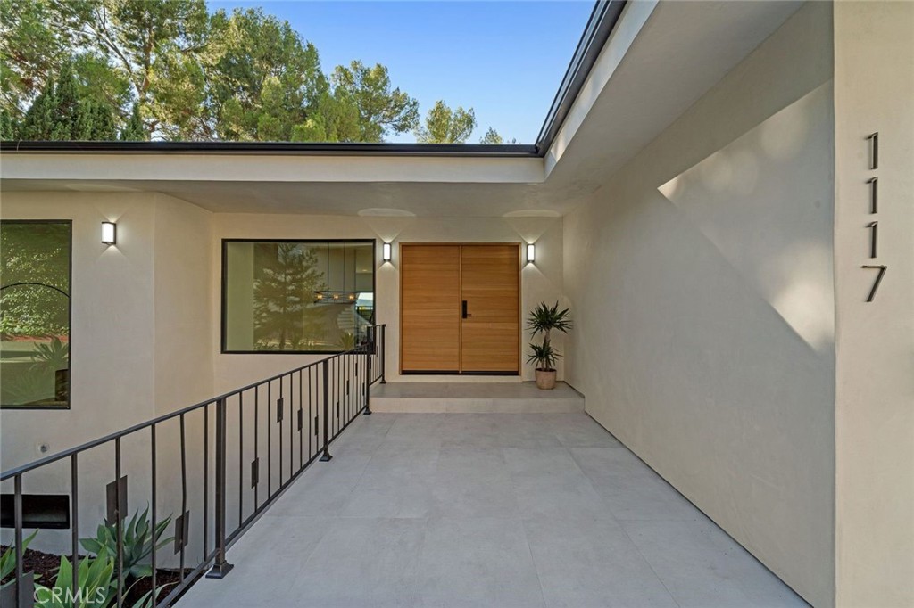 1117 Oberlin Drive Property Photo 3