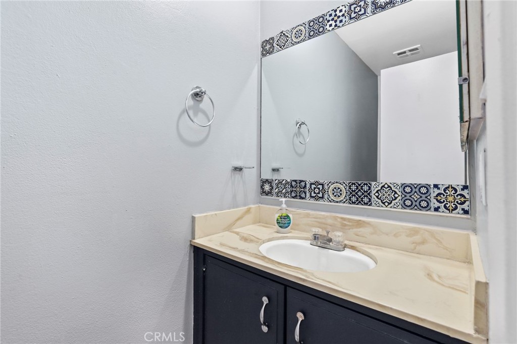8031 Canby Ave 4 Property Photo 16