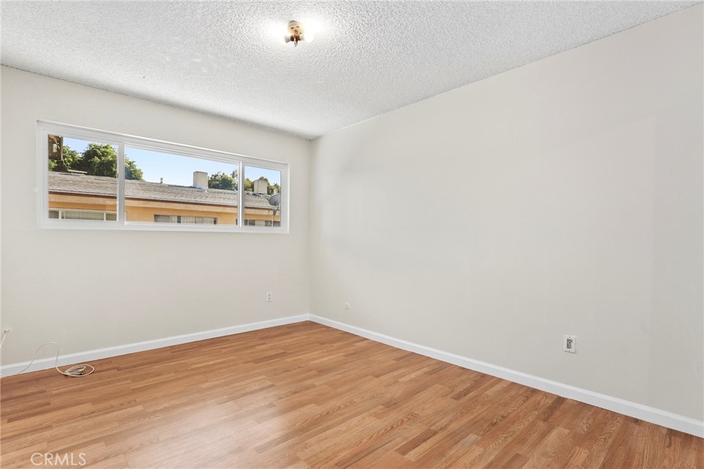 8031 Canby Ave 4 Property Photo 21