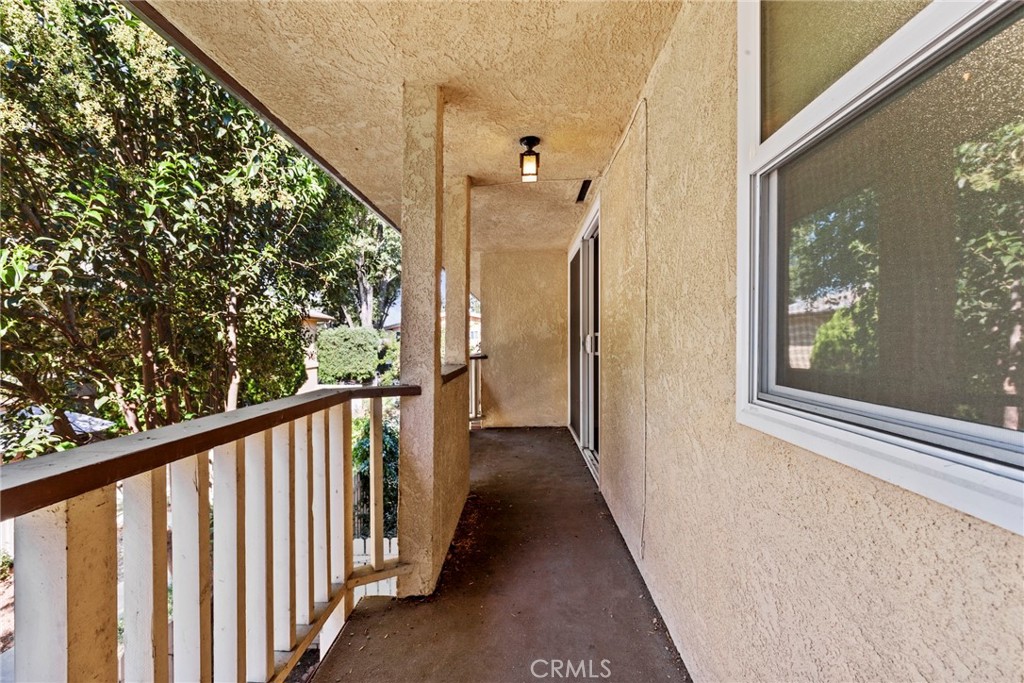 8031 Canby Ave 4 Property Photo 27