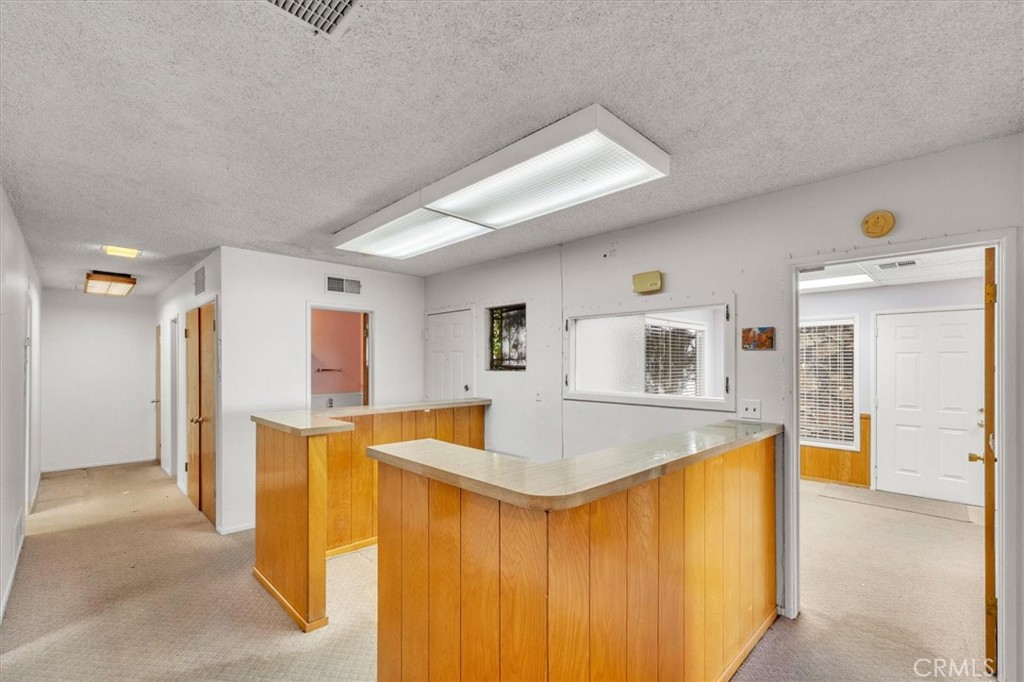 18032 Ventura Property Photo 37