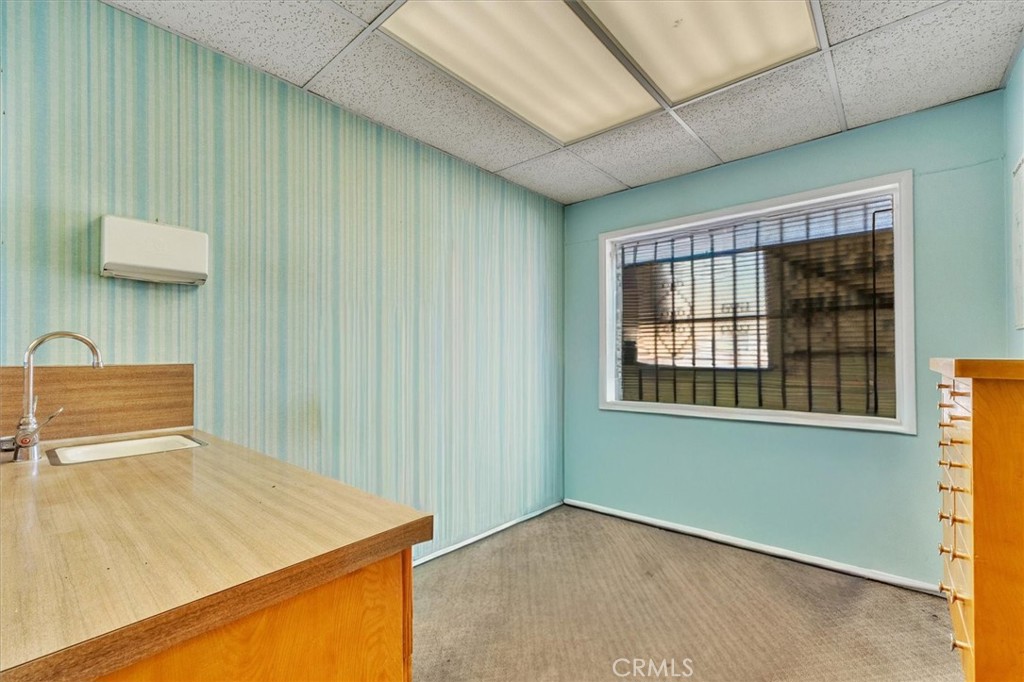 18032 Ventura Property Photo 48