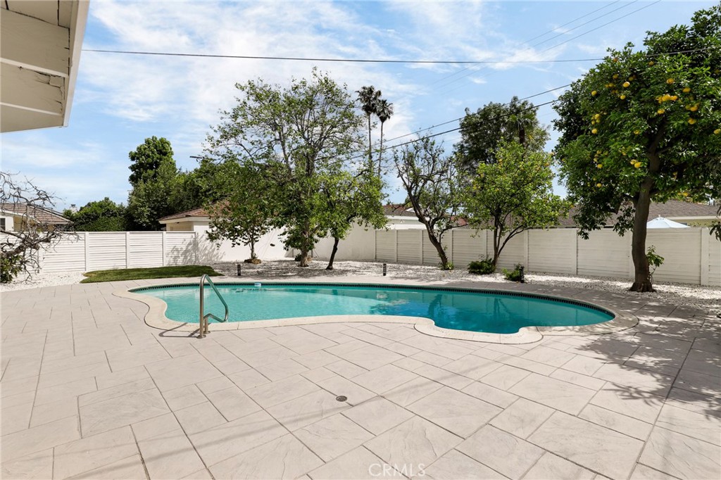 16842 Liggett Property Photo 31
