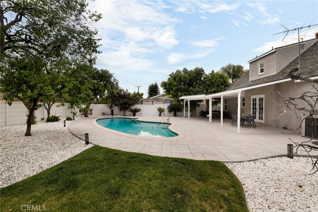 16842 Liggett Property Photo 33