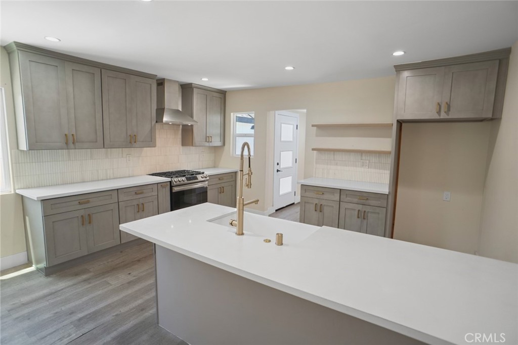3123 Hyde Park Boulevard Property Photo 5