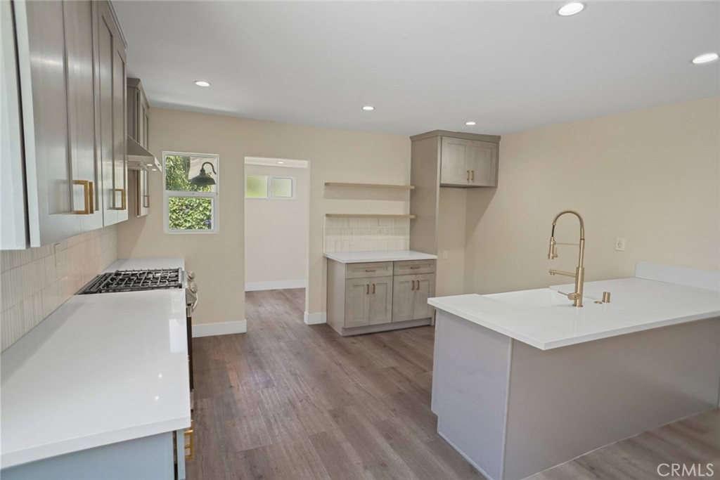 3123 Hyde Park Boulevard Property Photo 7